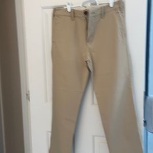 Hollister Slim Straight Chino